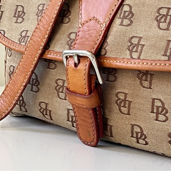 Dooney & Bourke monogram logo canvas and leather crossbody bag - Picture 2 of 15